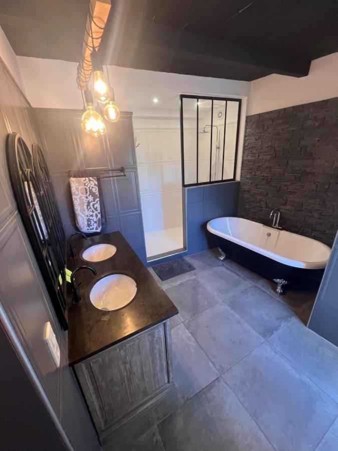 Maison D'Hotes Le Mas De Lila Вер Пон дю Гар Екстериор снимка