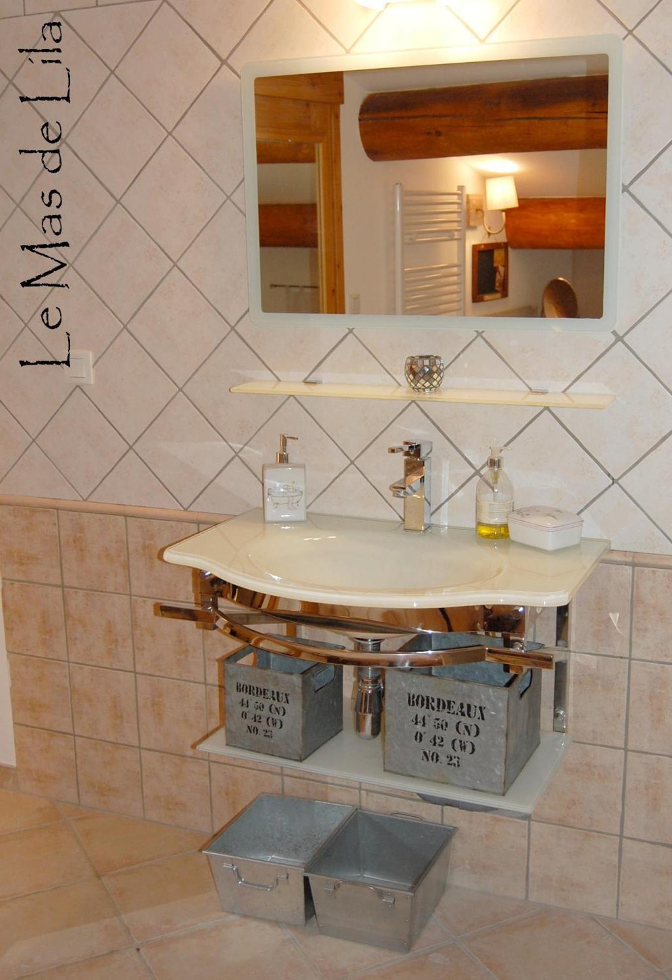 Maison D'Hotes Le Mas De Lila Вер Пон дю Гар Екстериор снимка