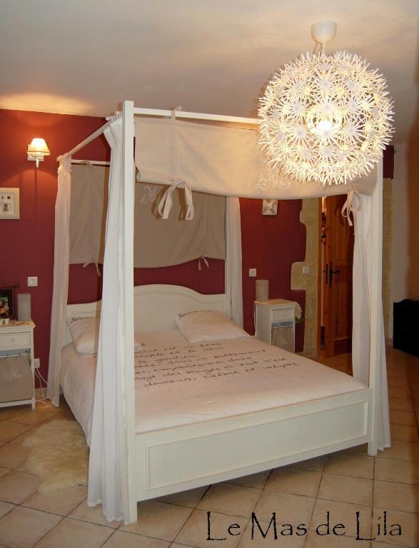 Maison D'Hotes Le Mas De Lila Вер Пон дю Гар Екстериор снимка